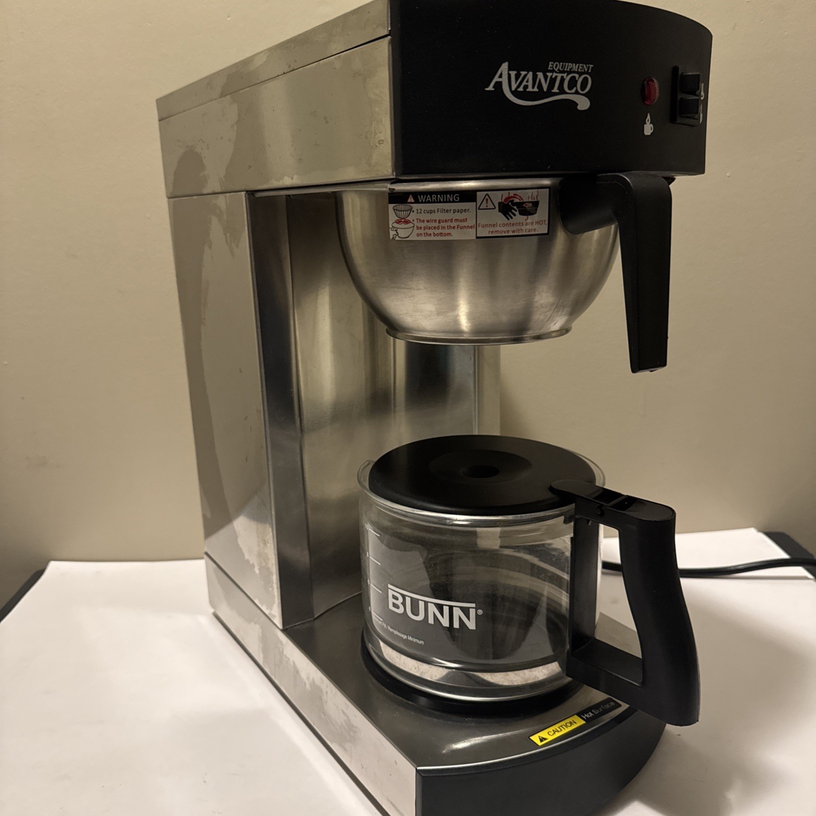 Avantco C10 12 Cup Pourover Commercial Coffee Maker with 2 Warmers- 120V