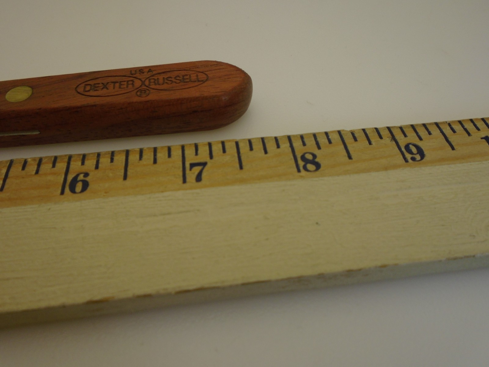 Dexter USA Wood Handle S2494 Flex Round Tip Petite Bakers Spatula Froster 4 inch