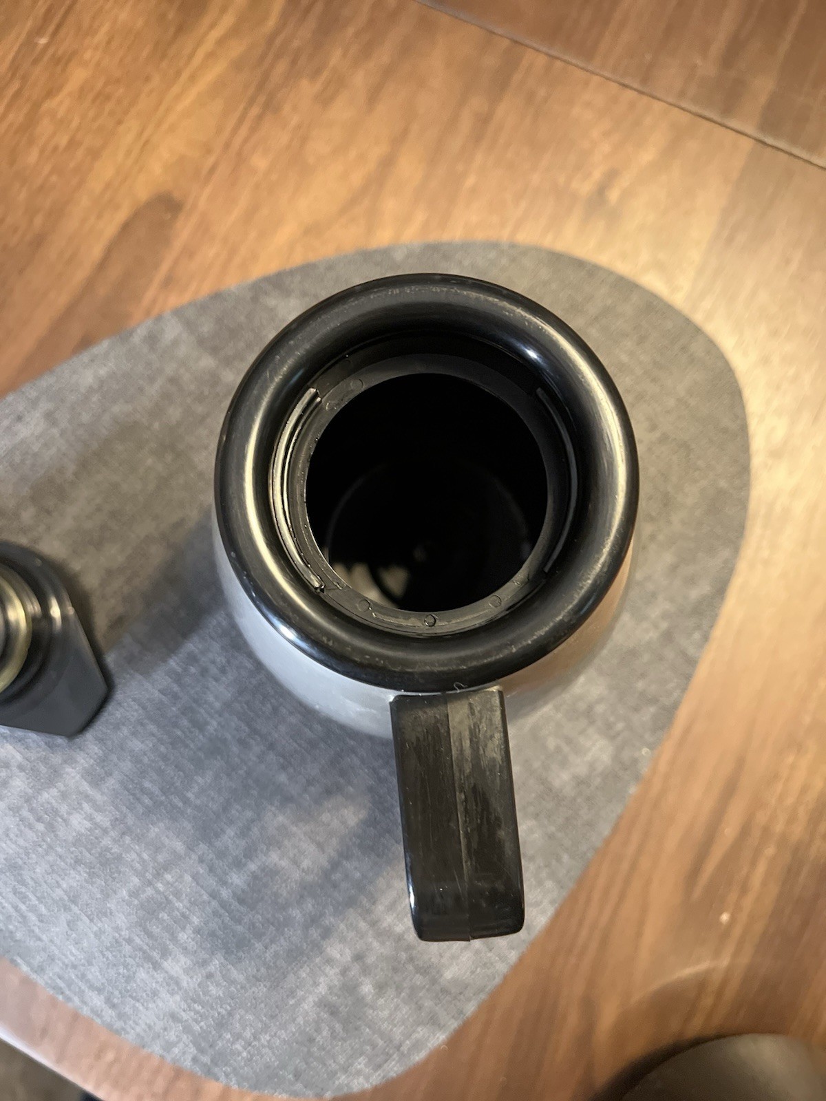 Service Ideas Thermos-Serve 1 liter w/ Push-Button Lid Metallic Gray
