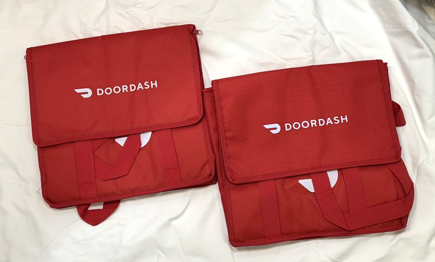 Lot of 4 ~ DOORDASH ~ 14x14x9 ~ HD Thicker Insulated Delivery Bag / Tote ~