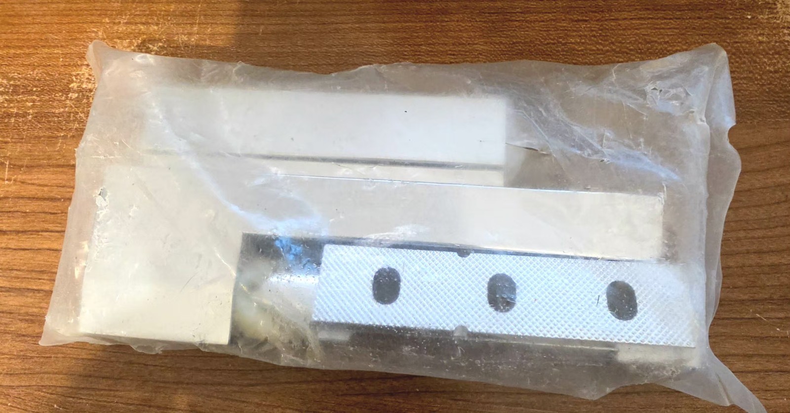CHG HINGE, Part# R50-2850