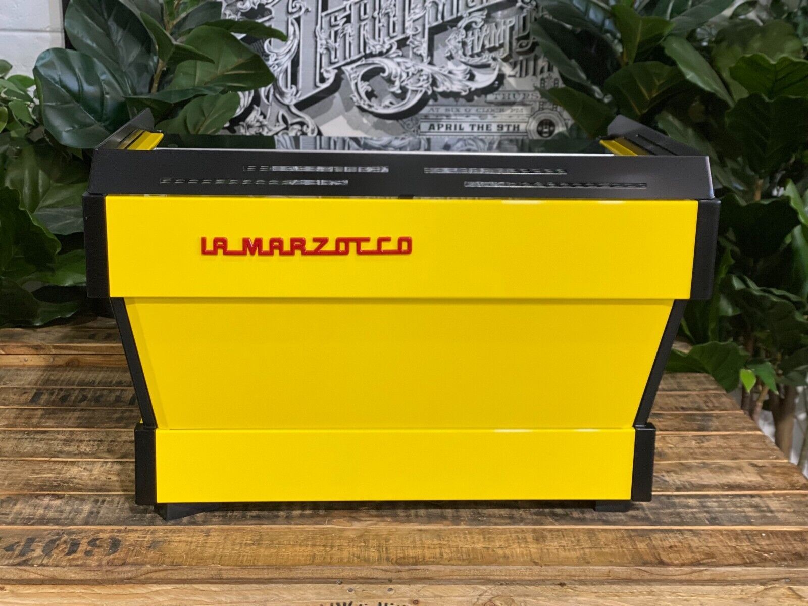 LA MARZOCCO LINEA PB 2 GROUP ESPRESSO COFFEE MACHINE YELLOW & BLACK COMMERCIAL