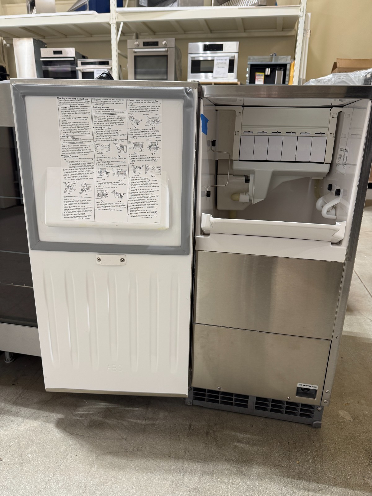 Perlick H50IMS-L 15″ Clear Ice Maker w 27 lb. Storage Outdoor Rated without Pump