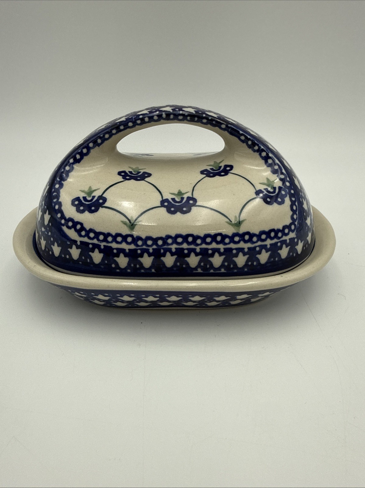 Polish Pottery Butter Dish 7″ “Bleeding Heart Peacock” Ceramica Bolesclanca