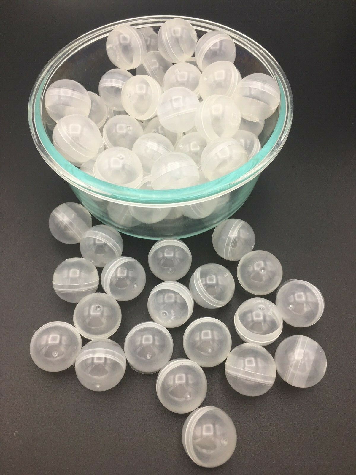 100 Clear Round 1″ Empty Vending Machine Capsules Bath Bomb Toy Containers