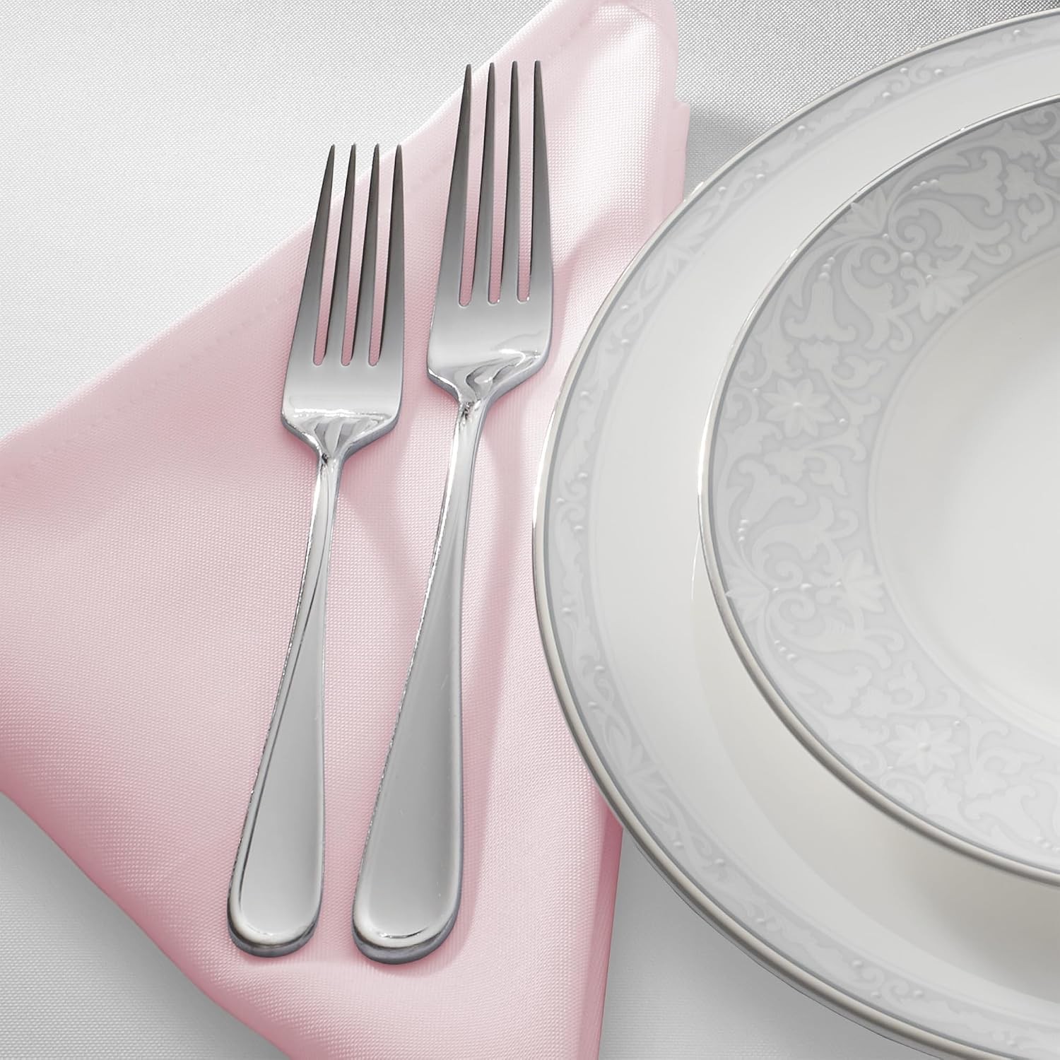 Lann’s Linens Set of 12 Cloth Dinner Napkins, 20-inch Polyester Napkins