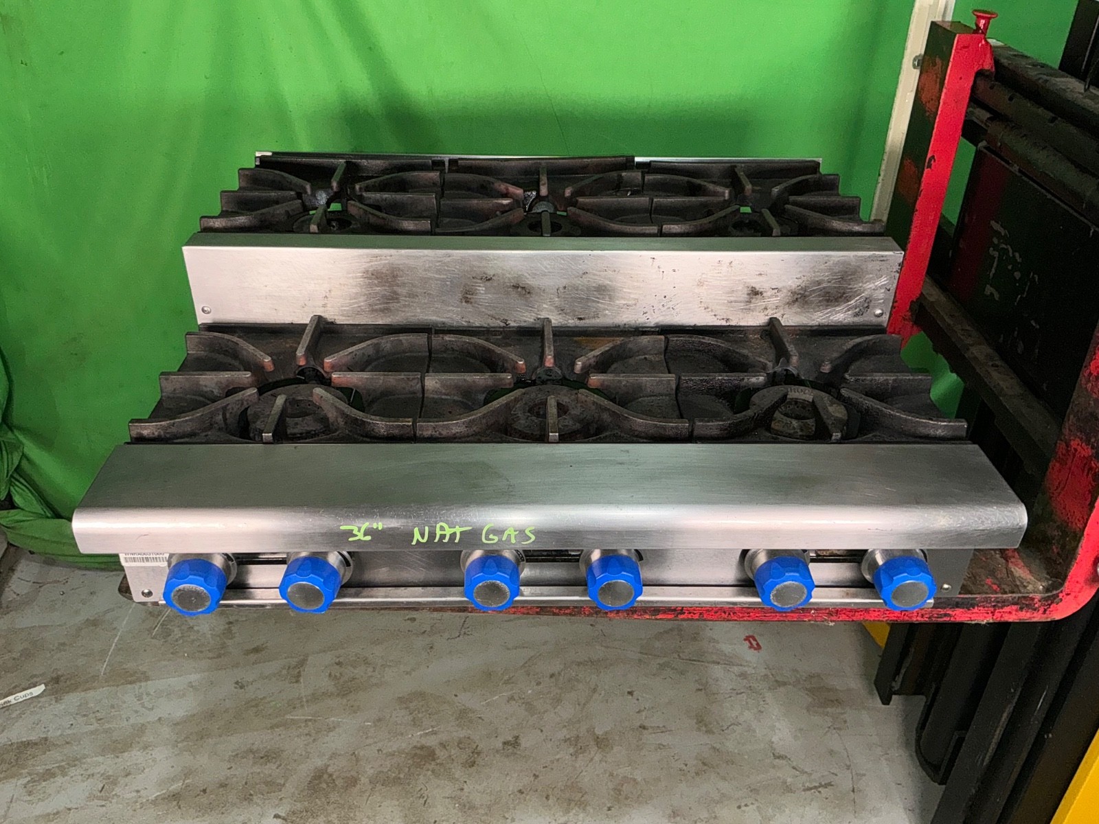 Imperial IHPA-6-36SU 36″ Gas Countertop Step-Up Hotplate w/ 6 Burners 2282