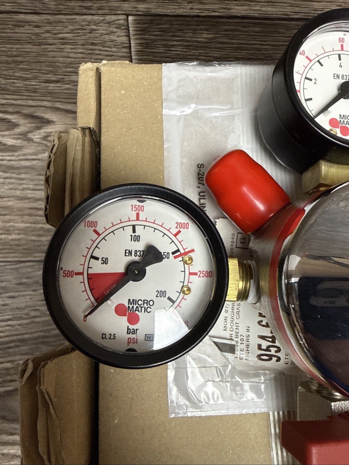 Micro Matic Premium Plus High Pressure Regulator Double Gauge Nitrogen 942BN-PP