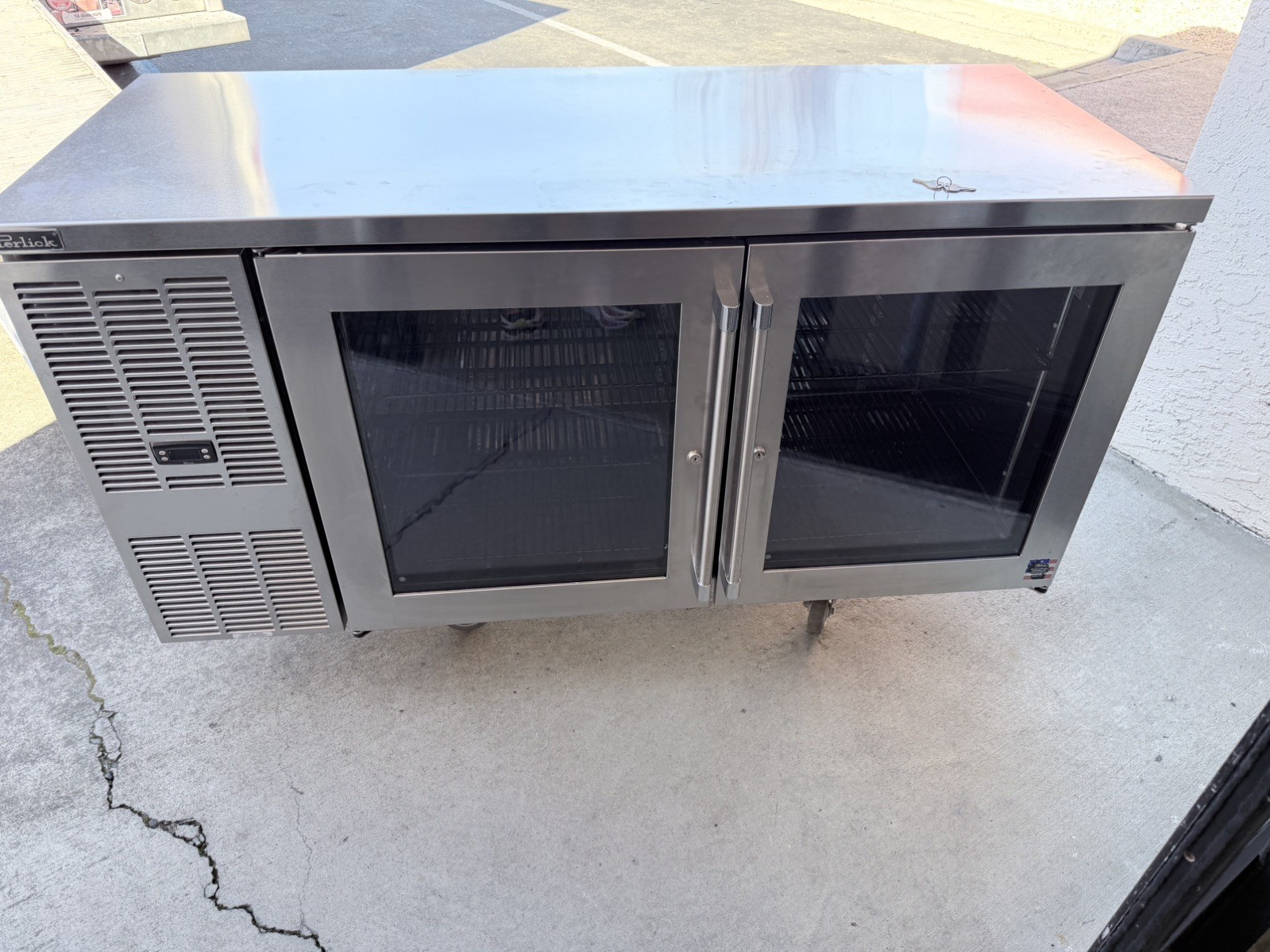 Perlick BBSLP60 2-Door Glass Refrigerated Back Bar Cooler – Rare Under Counter