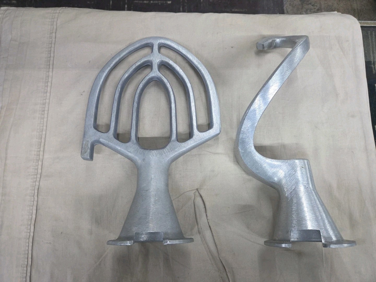 Industrial Mixer Paddle and Dough Hook Commercial Kitchen Unbranded – Used