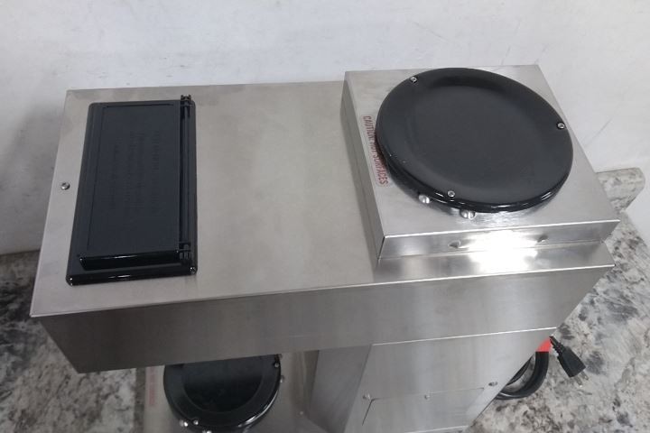 Newco Coffee AK-2AS 120VAC 0.5 GPH Brewing Rate Pourover Coffee Brewer