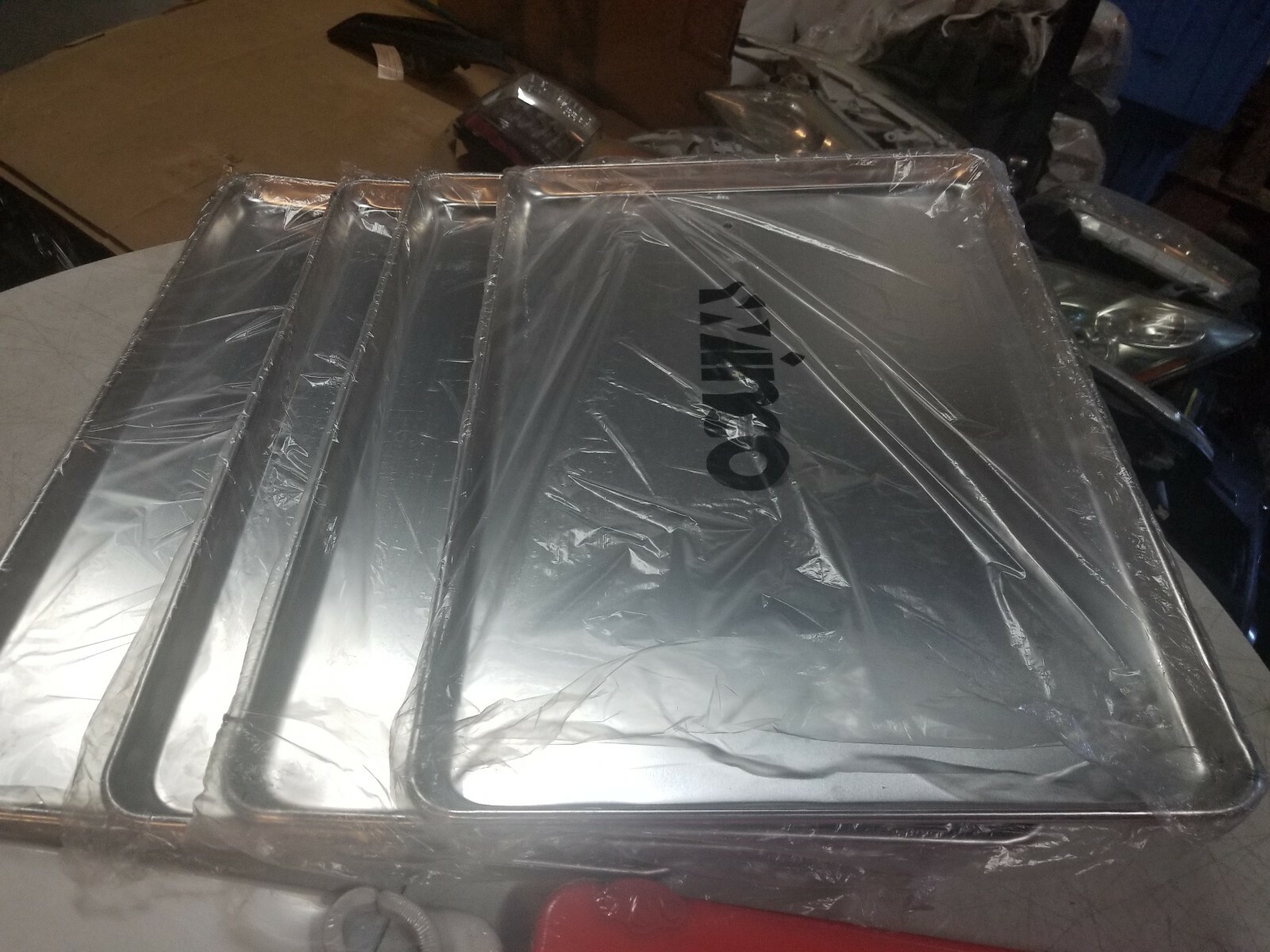 x4 Winco ALXP-1826 Sheet Pans 18×26 Aluminum & 2 Plastic Cutting Boards 18×24