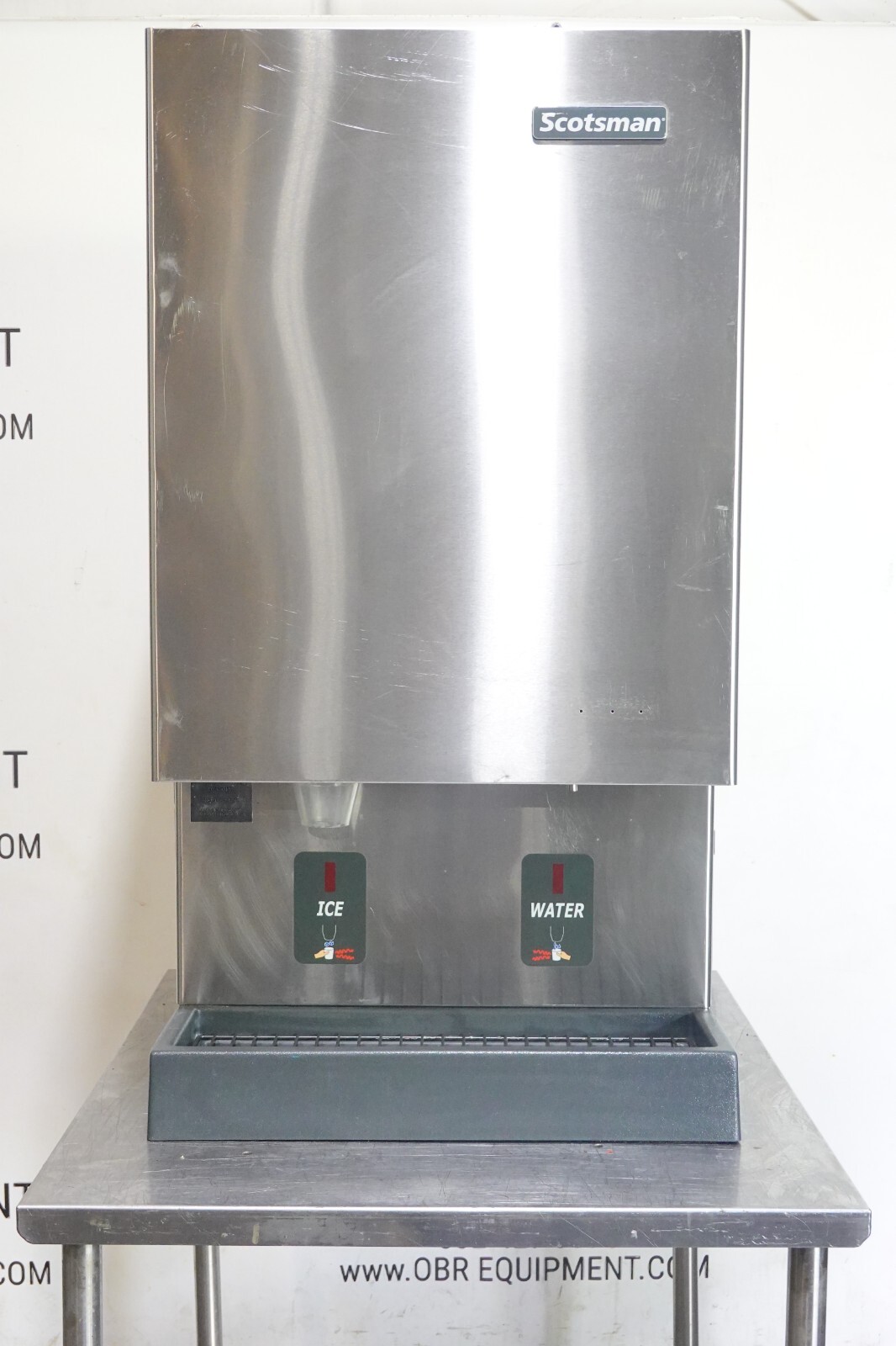 SCOTSMAN 500LBS AIR COOLED ICE MAKER/ WATER DISPENSER (NUGGET ICE) MODEL MDT5N40