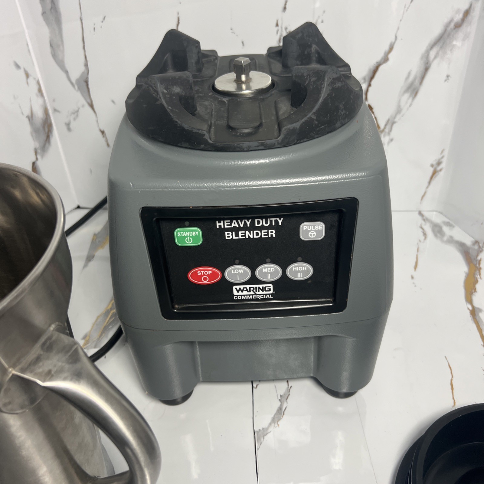 Waring CB 15 Heavy Duty One Gallon 3.75HP 3-Speed Commercial Blender