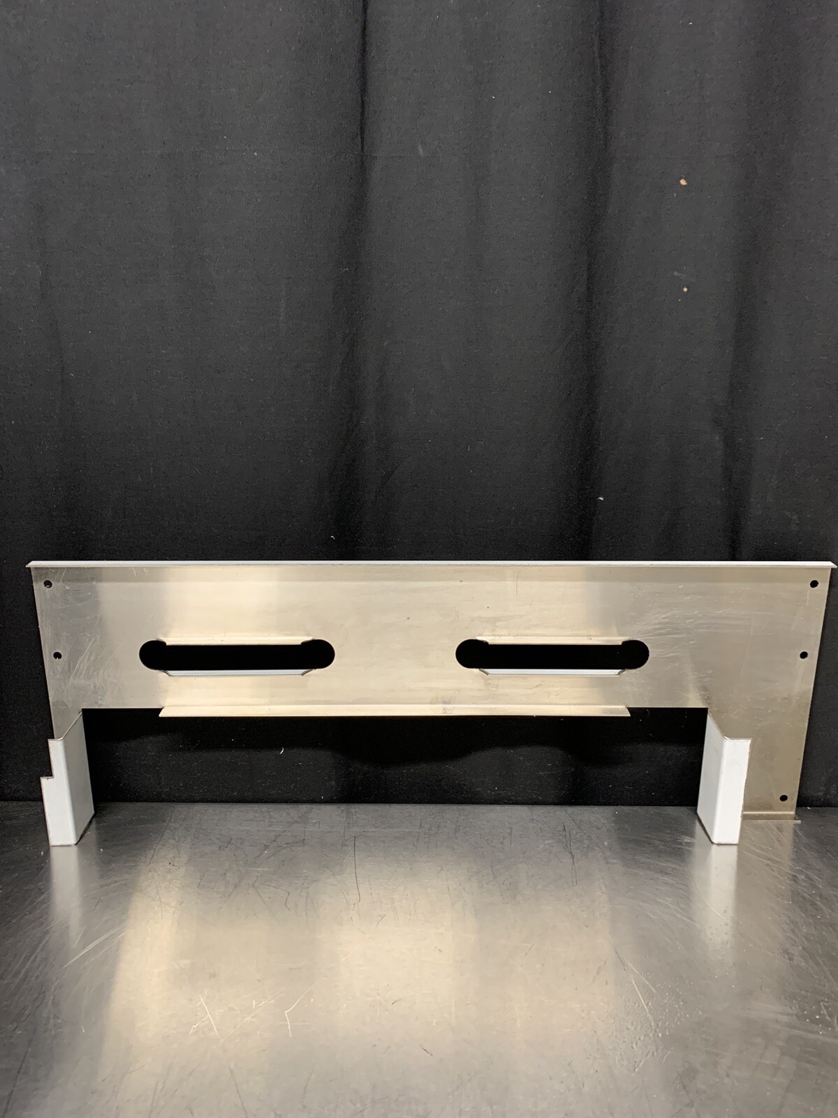 60” Range (AR-6B-24RG) Knob Cover in Front of 24” Landing Ledge #499547