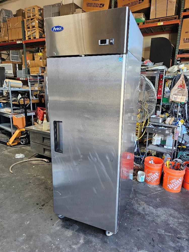 Atosa MBF8001GR Atosa Freezer Reach-in One-section Tested Works Good !!