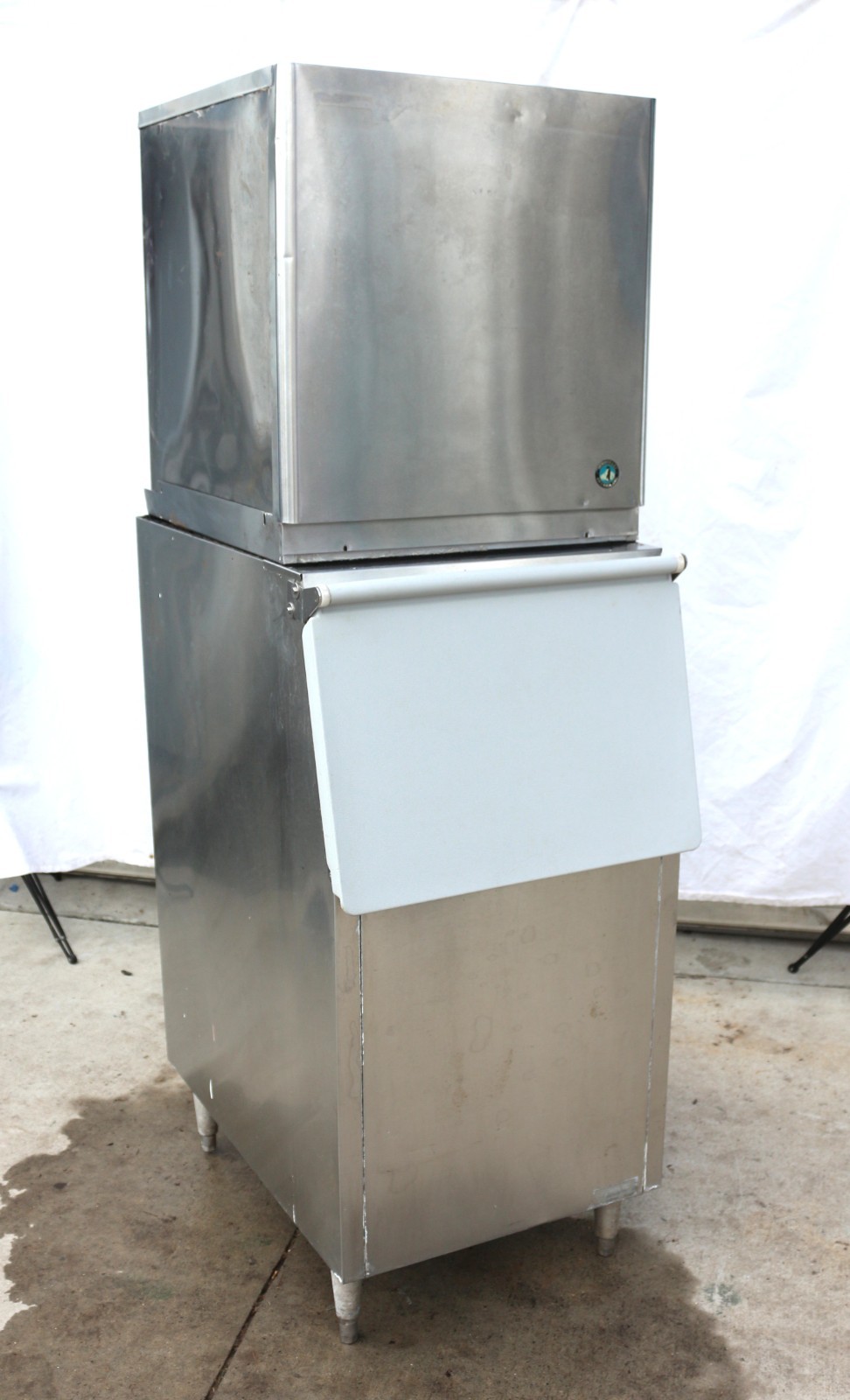 Hoshizaki KMD-410MAJ Ice Machine and Bin Kit 418 lbs/24 hrs