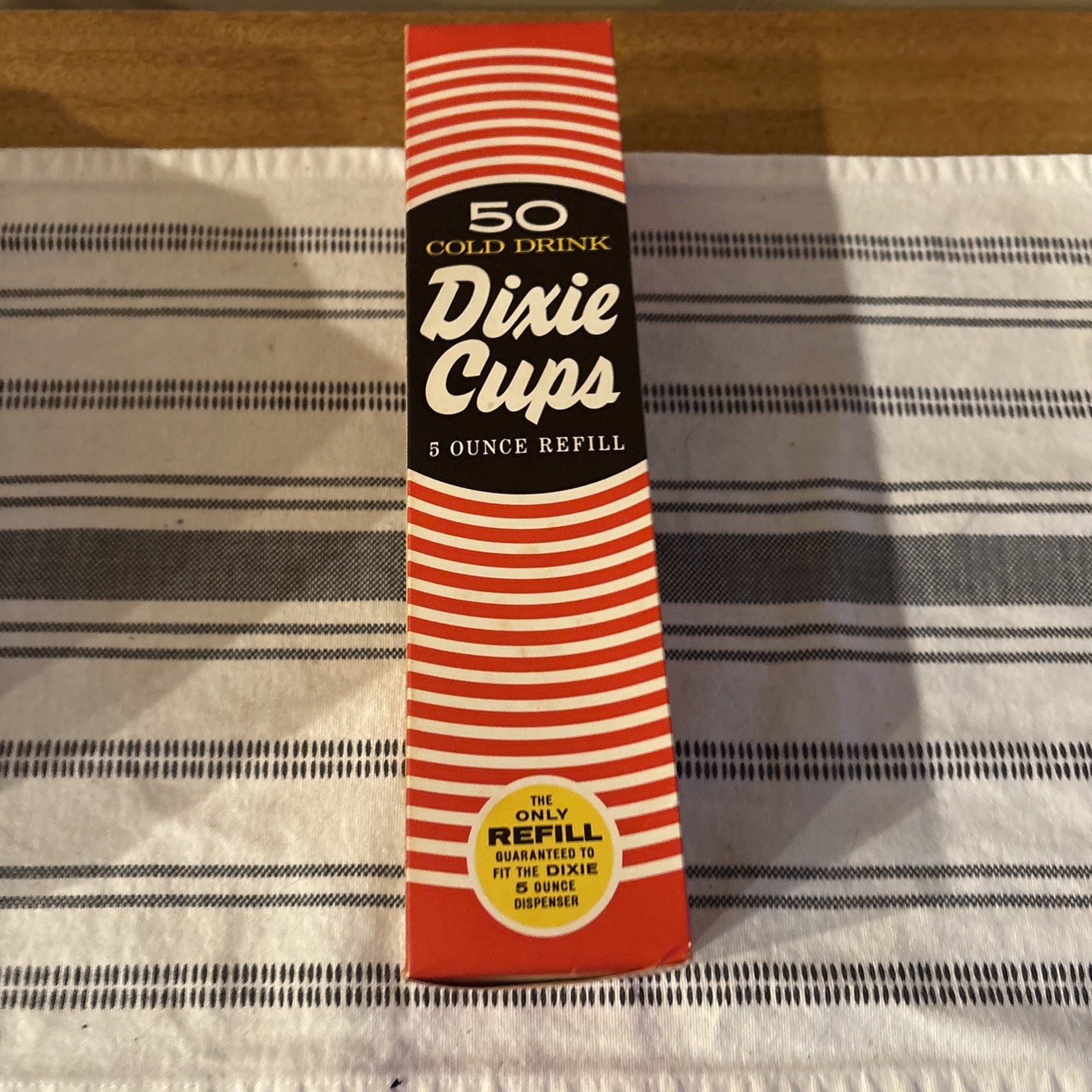 1960’s Box NOS NEW Sealed in Original box 50 Cold Drink Dixie Cups 5 Oz.