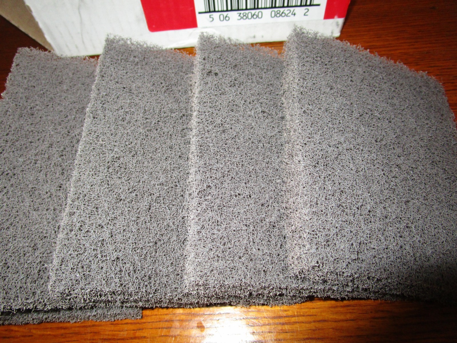 20 DON Heavy Duty GRILL POLISHING PADS 4″ x 5 1/4″ – Griddle Scour Pad – J706