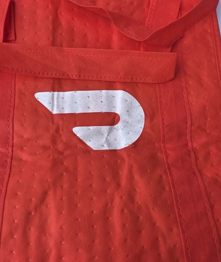 NEW Red Doordash Insulated Food Delivery Bag With Zipper Authentic 13x10x15″