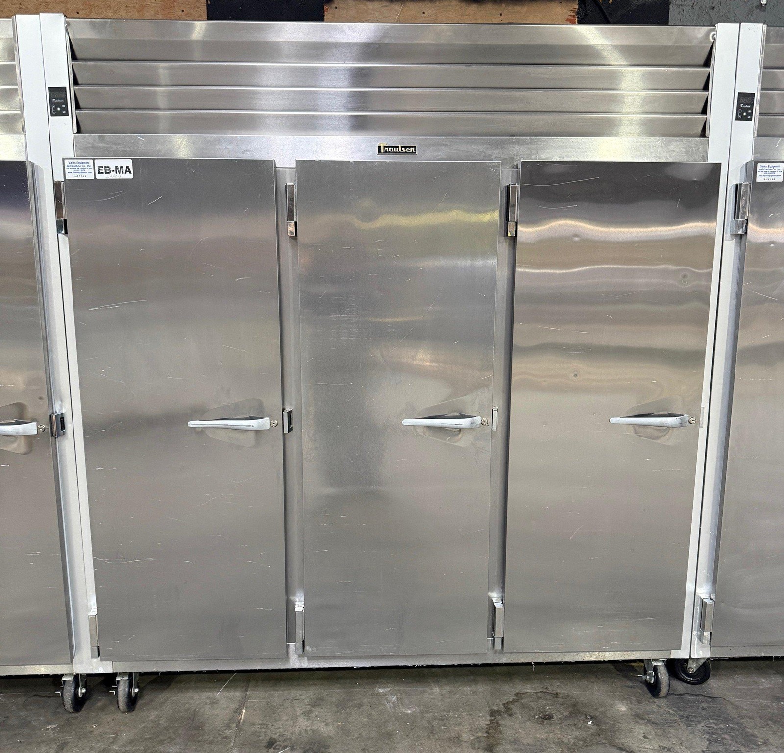 2024 TRAULSEN G31313 76 3/8″ 3 SOLID DOOR REACH IN FREEZER