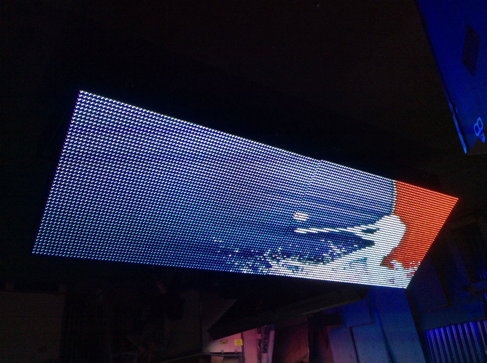 1-SIDED OUTDOOR 3×10 FULL COLOR LED SIGN RGB 113″L X 38″H – 5 YEAR WARRANTY 16mm