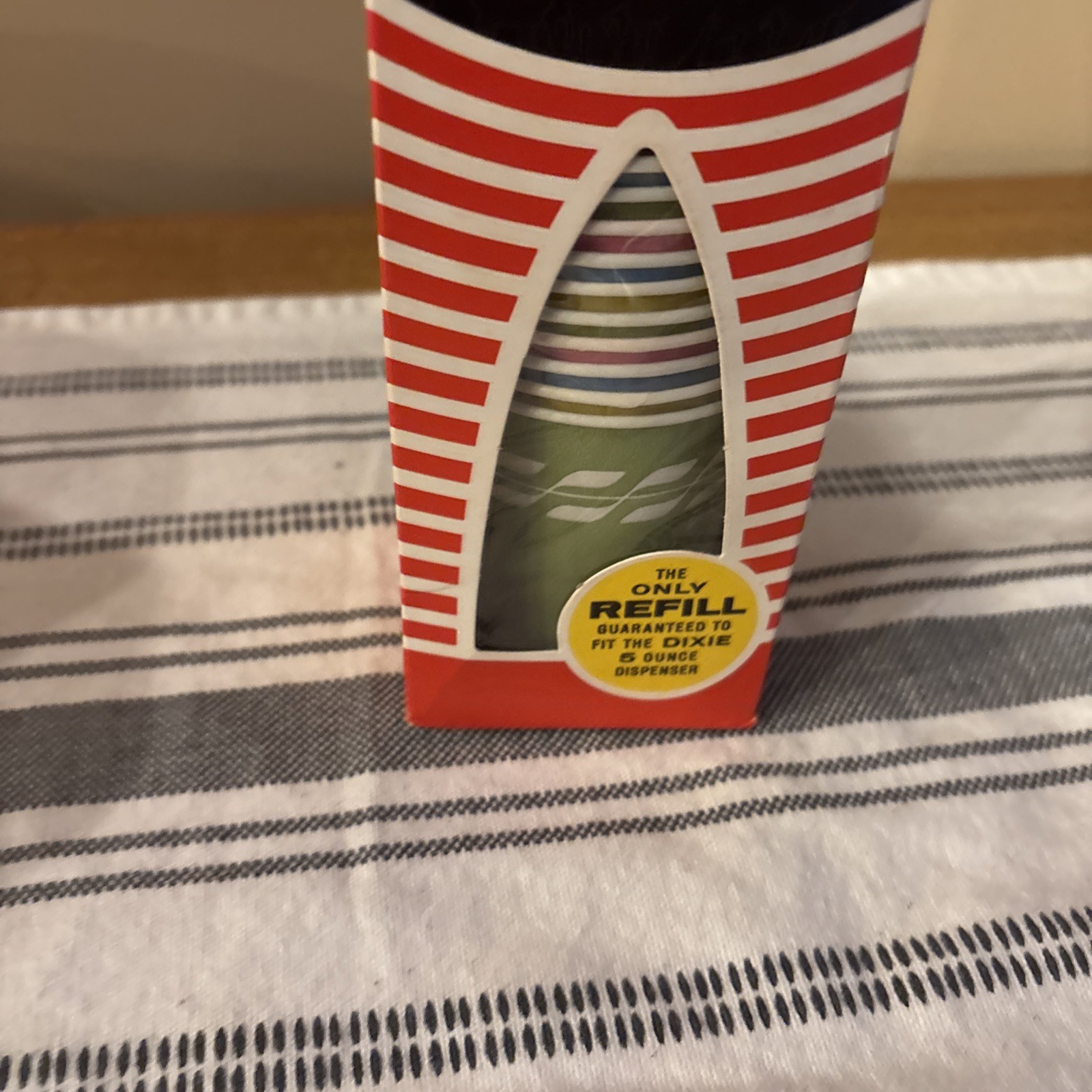 1960’s Box NOS NEW Sealed in Original box 50 Cold Drink Dixie Cups 5 Oz.