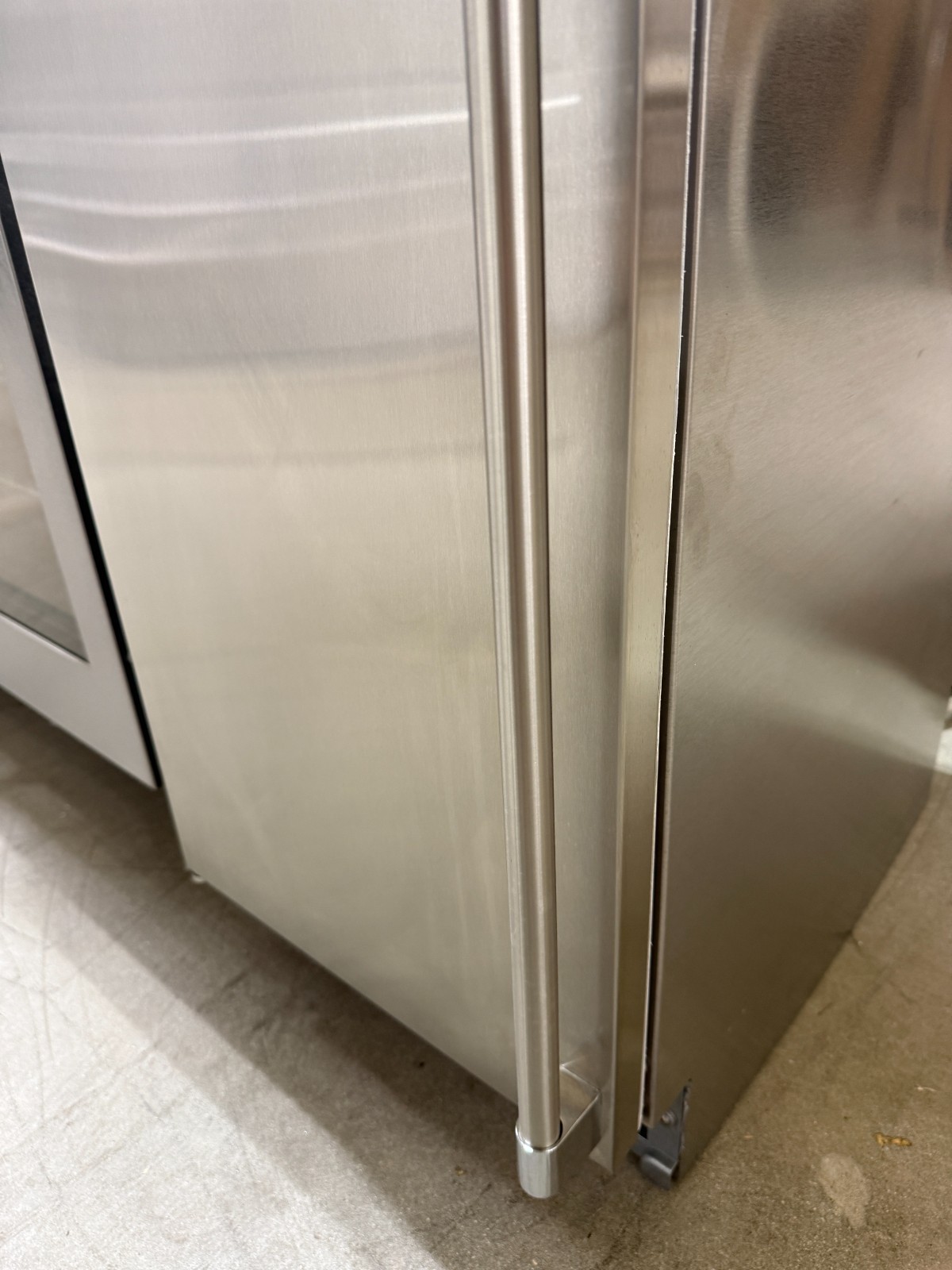 Perlick H50IMS-L 15″ Clear Ice Maker w 27 lb. Storage Outdoor Rated without Pump