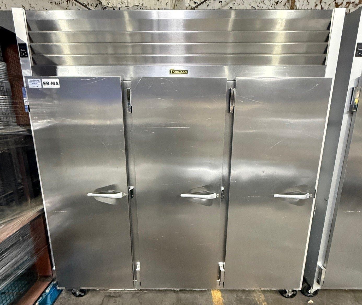 2024 TRAULSEN G31313 76 3/8″ 3 SOLID DOOR REACH IN FREEZER