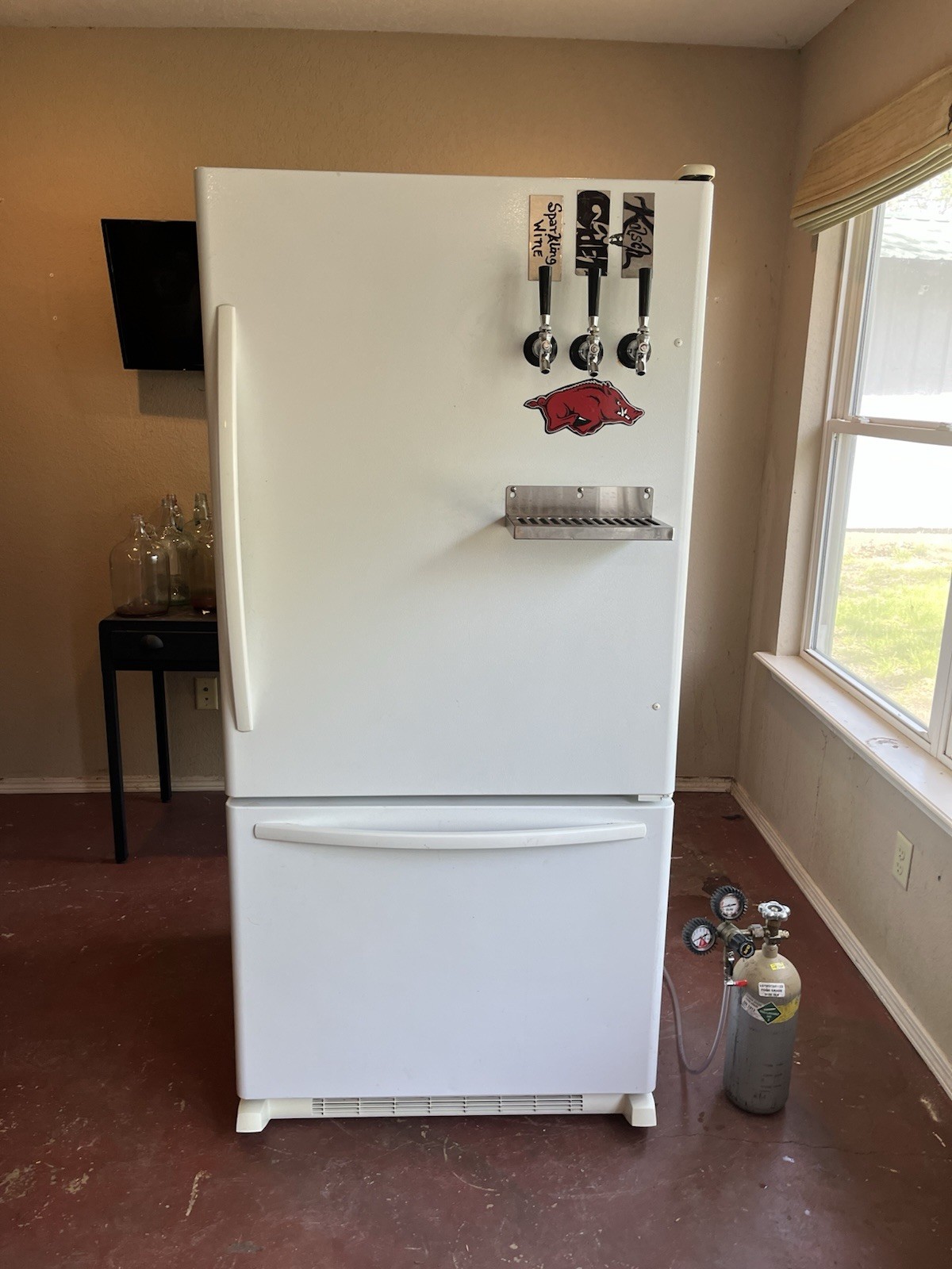Whirlpool Commercial Kegerator 3 Taps 3 Kegs White Converted Refrigerator