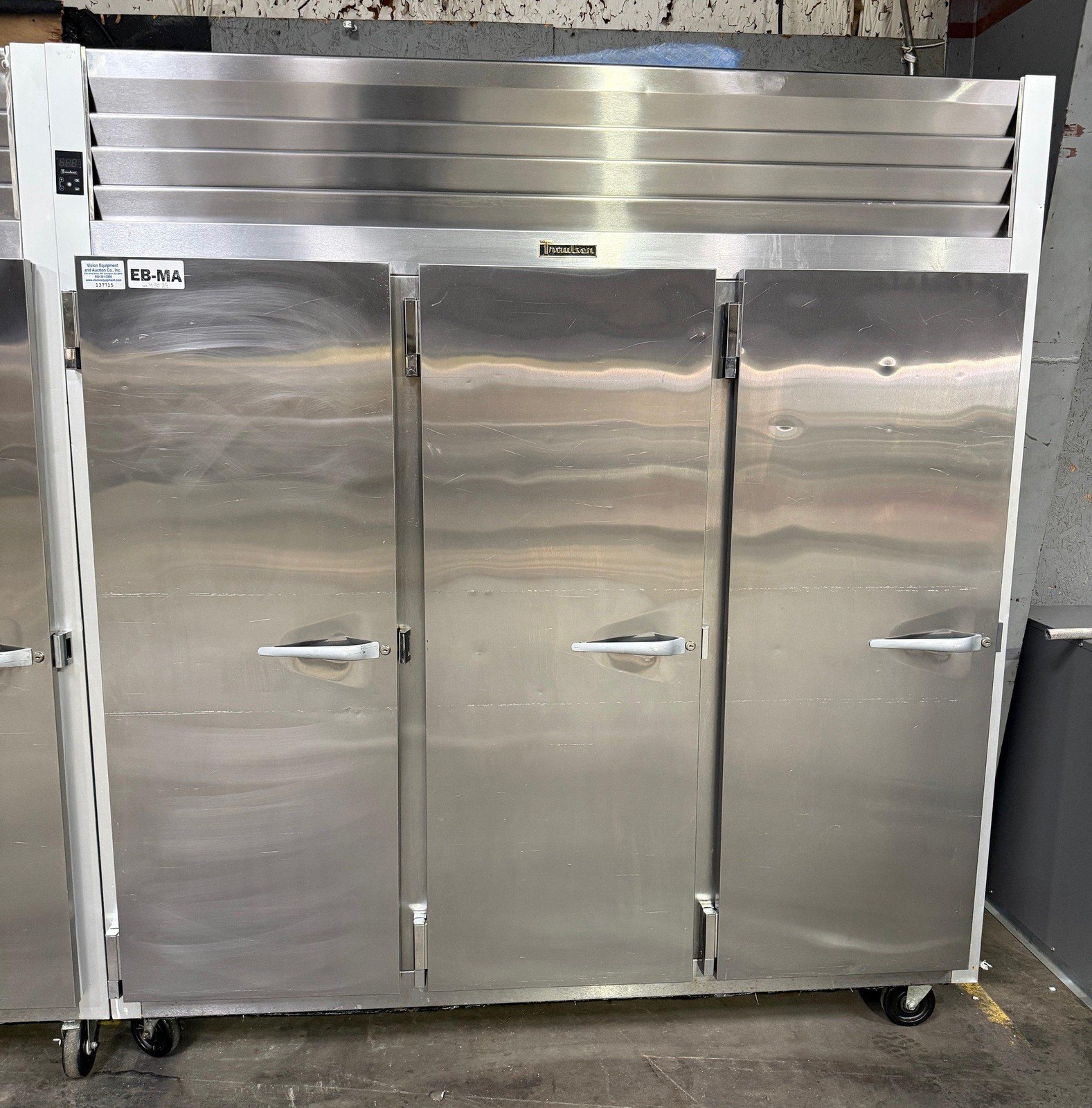 2024 TRAULSEN G31313 76 3/8″ 3 SOLID DOOR REACH IN FREEZER