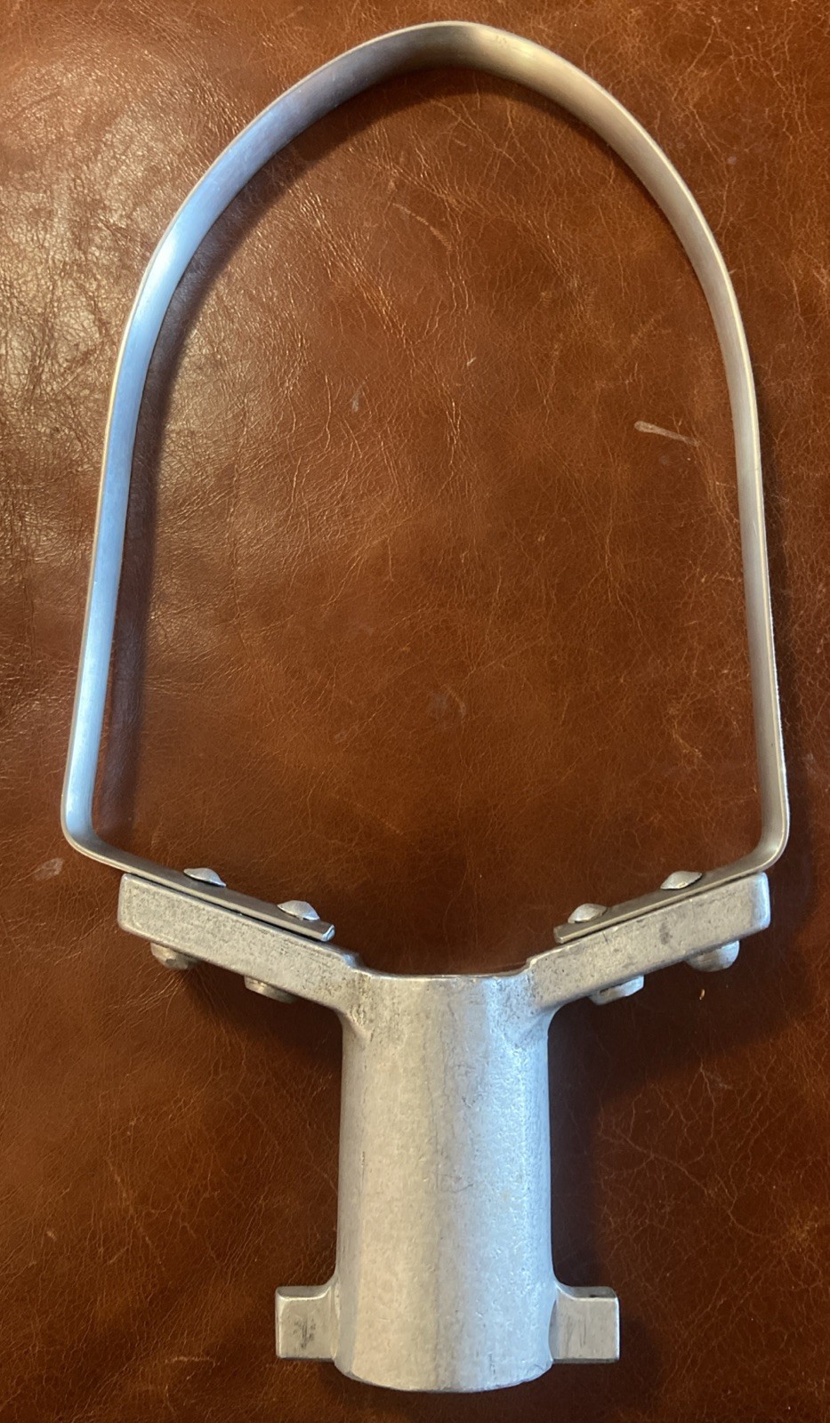 COMMERCIAL HEAVY DUTY MIXER, PADDLE. MAKER AND MODEL UNKNOWN SEE PICS 4 MEASURE