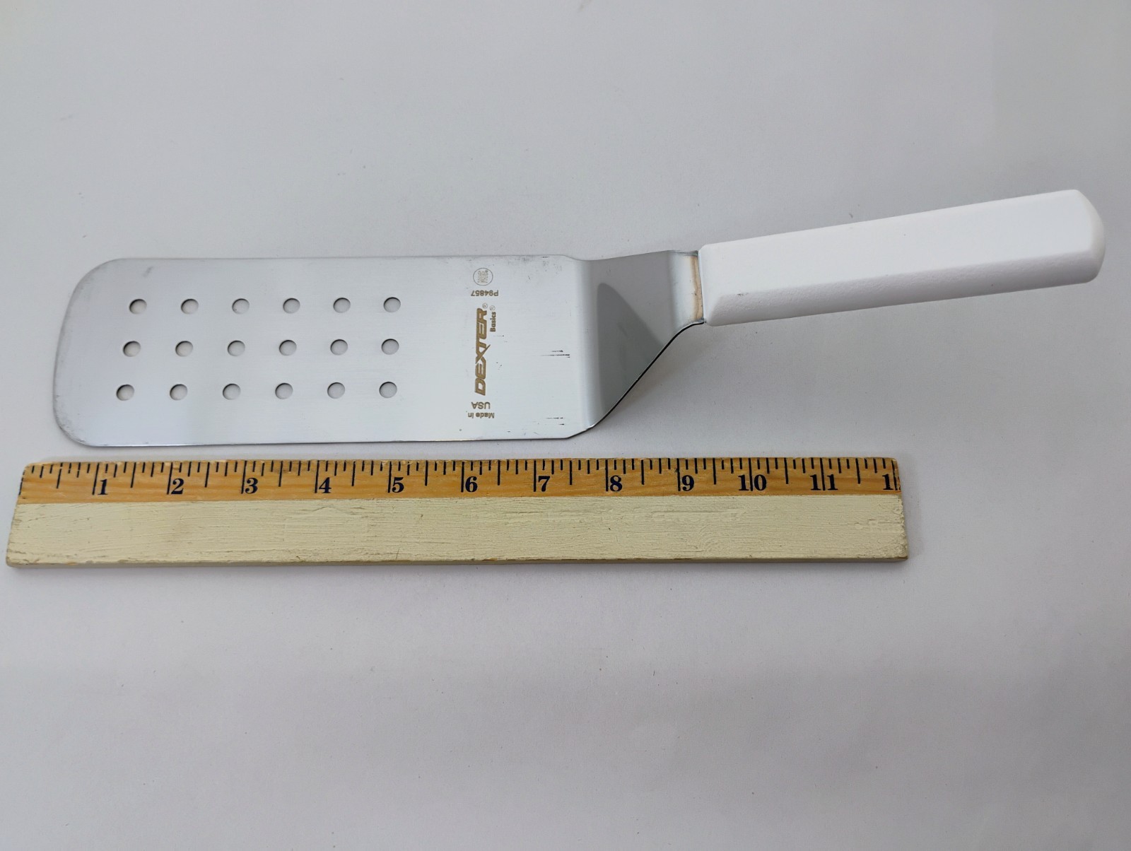 Dexter USA White Handle Turners Spatula 8″X3″ Perforated Stainless Factory2nd