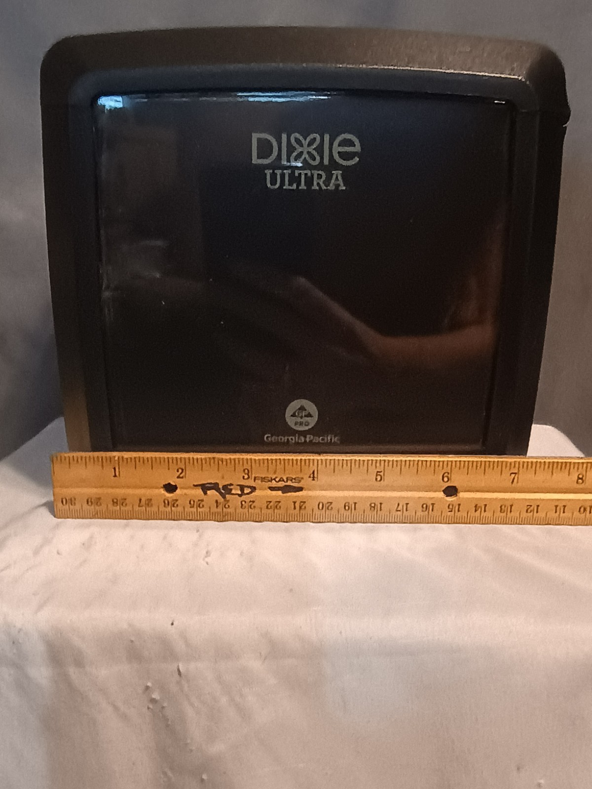 Napkin Dispenser Interfold Commercial Dixie Ultra Black 7.15″ tall 54527A