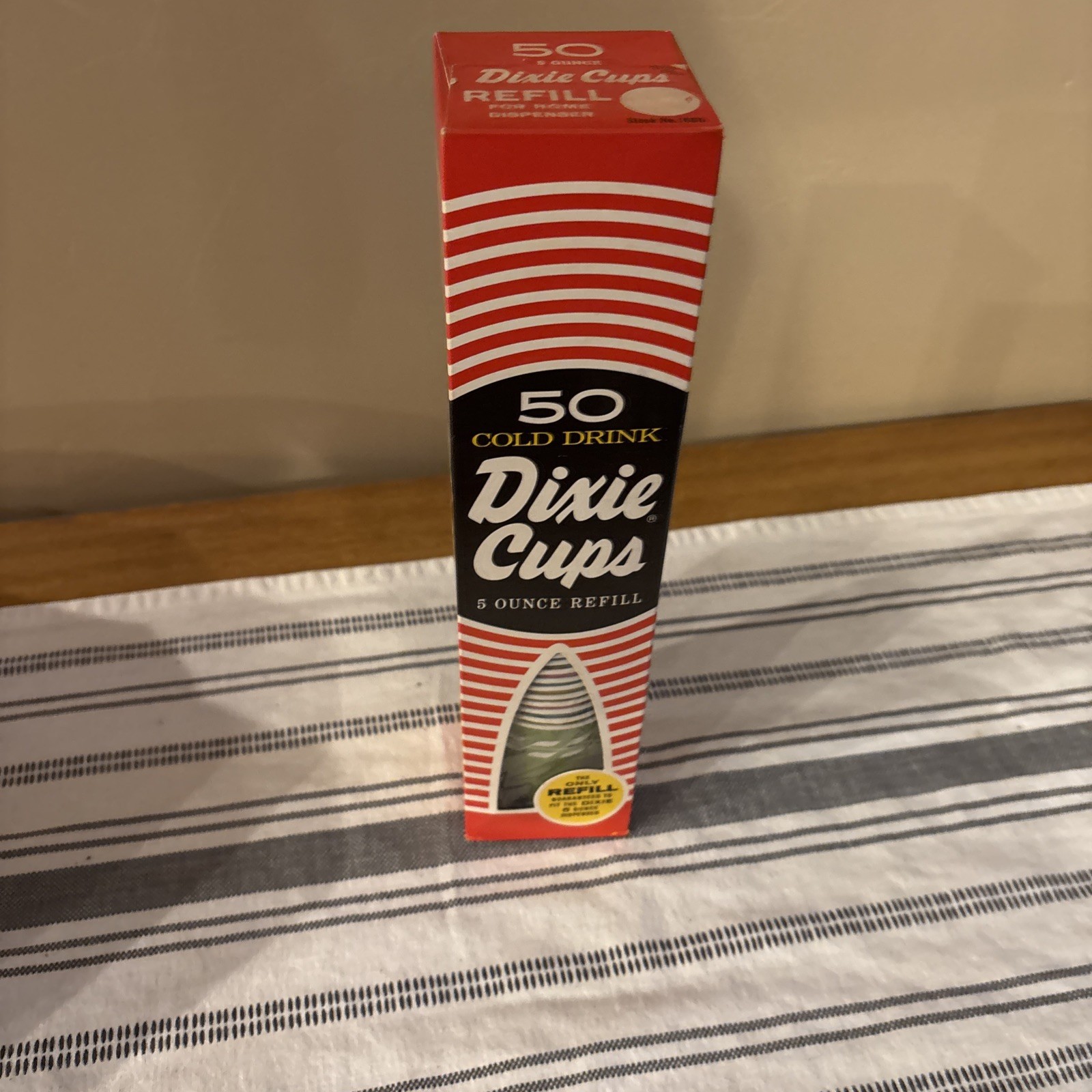 1960’s Box NOS NEW Sealed in Original box 50 Cold Drink Dixie Cups 5 Oz.