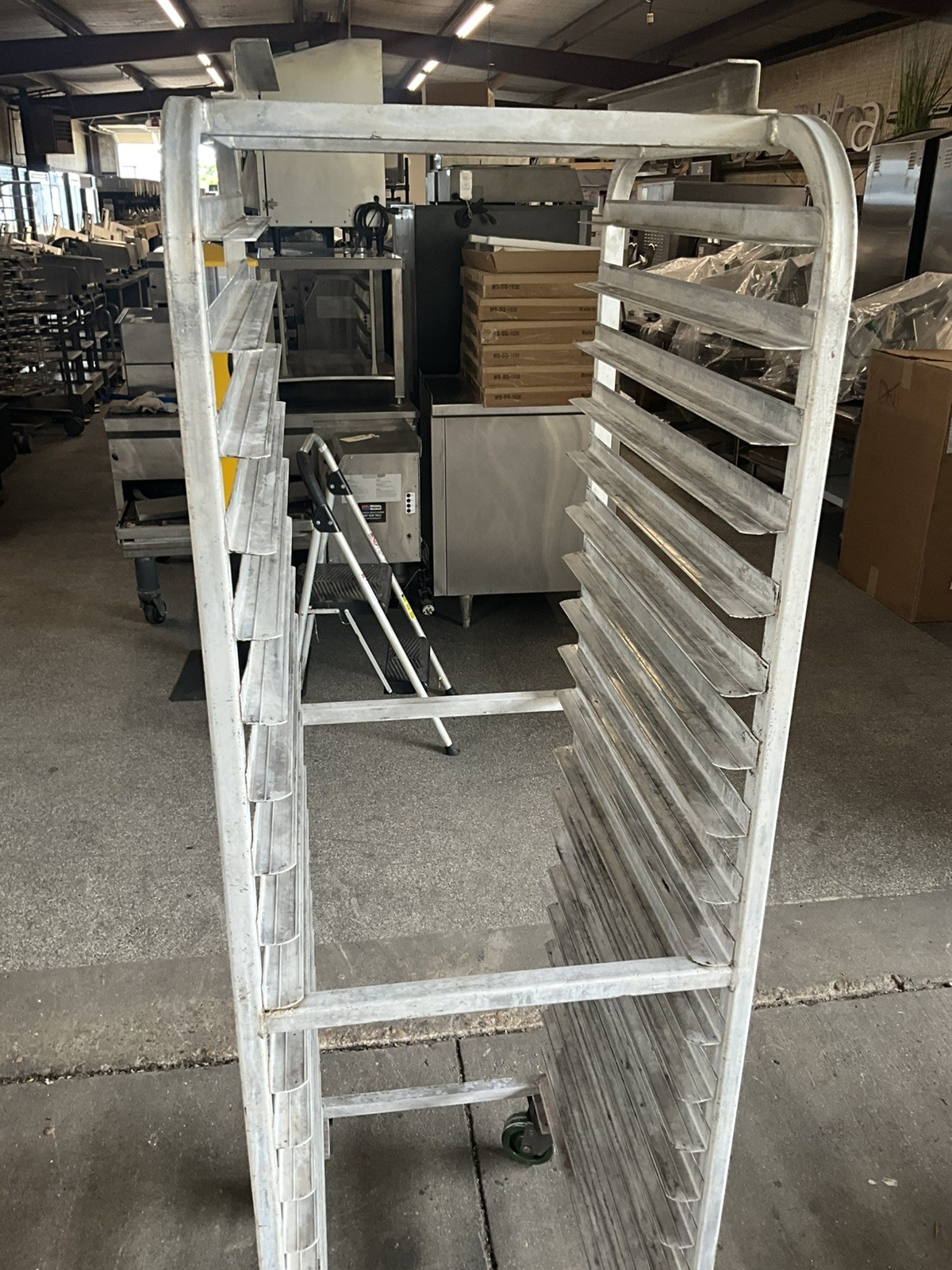 Baxter BSRSB-20 Roll-In Oven Rack for Single Rack Oven with (20) Slides A