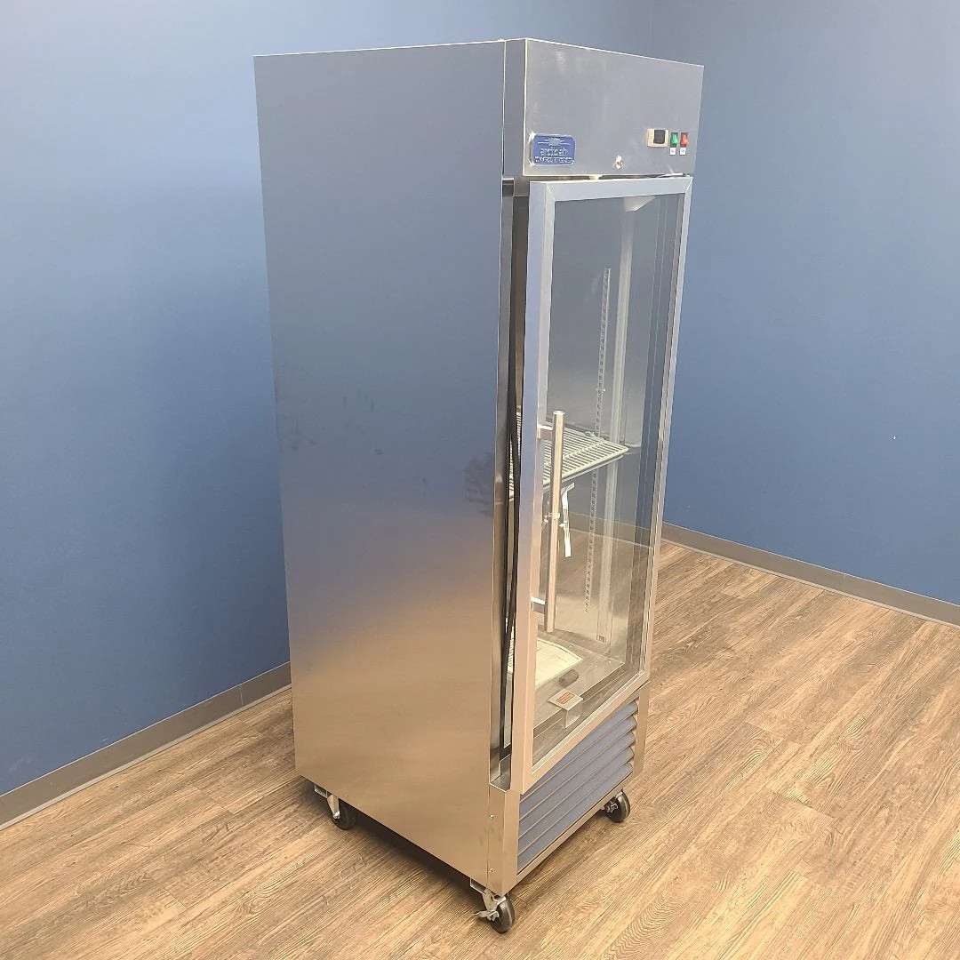 Artic Air AGR23 27″ 1-Glass Door Reach-In Refrigerator (Scratch & Dent 8039)