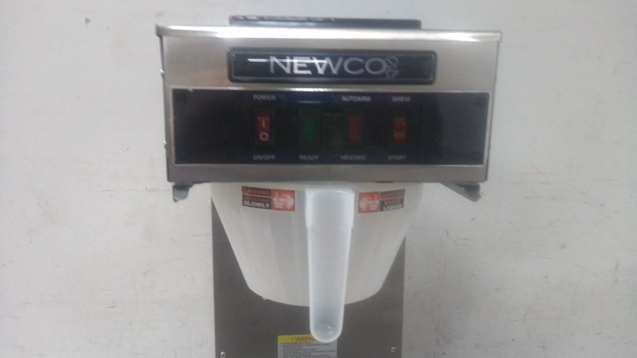 Newco Coffee NKT3-NS1 120VAC 1750W 3 Gal Cap Tea and Coffee Brewer (C)