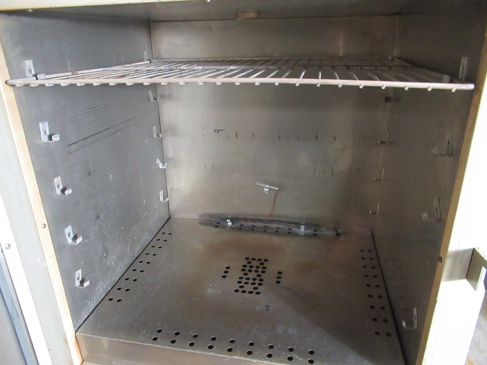 Fisher Scientific 13-245-630F Isotemp Oven 115V 7.4A 60Hz 3.1 cu ft USED