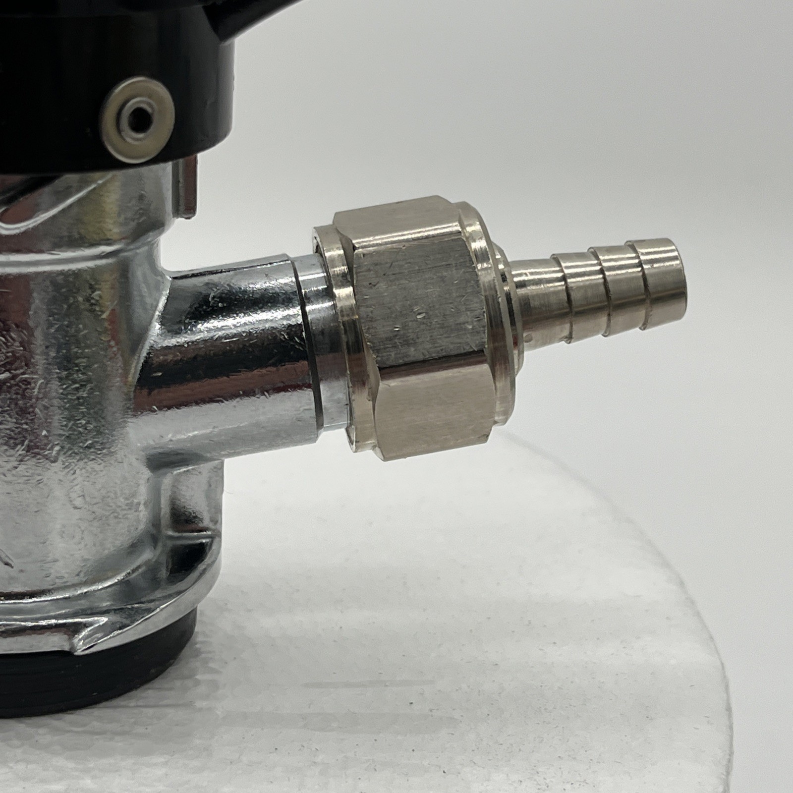 Plastic Wing Handle Fast Tap Keg Coupler . Mint Condition