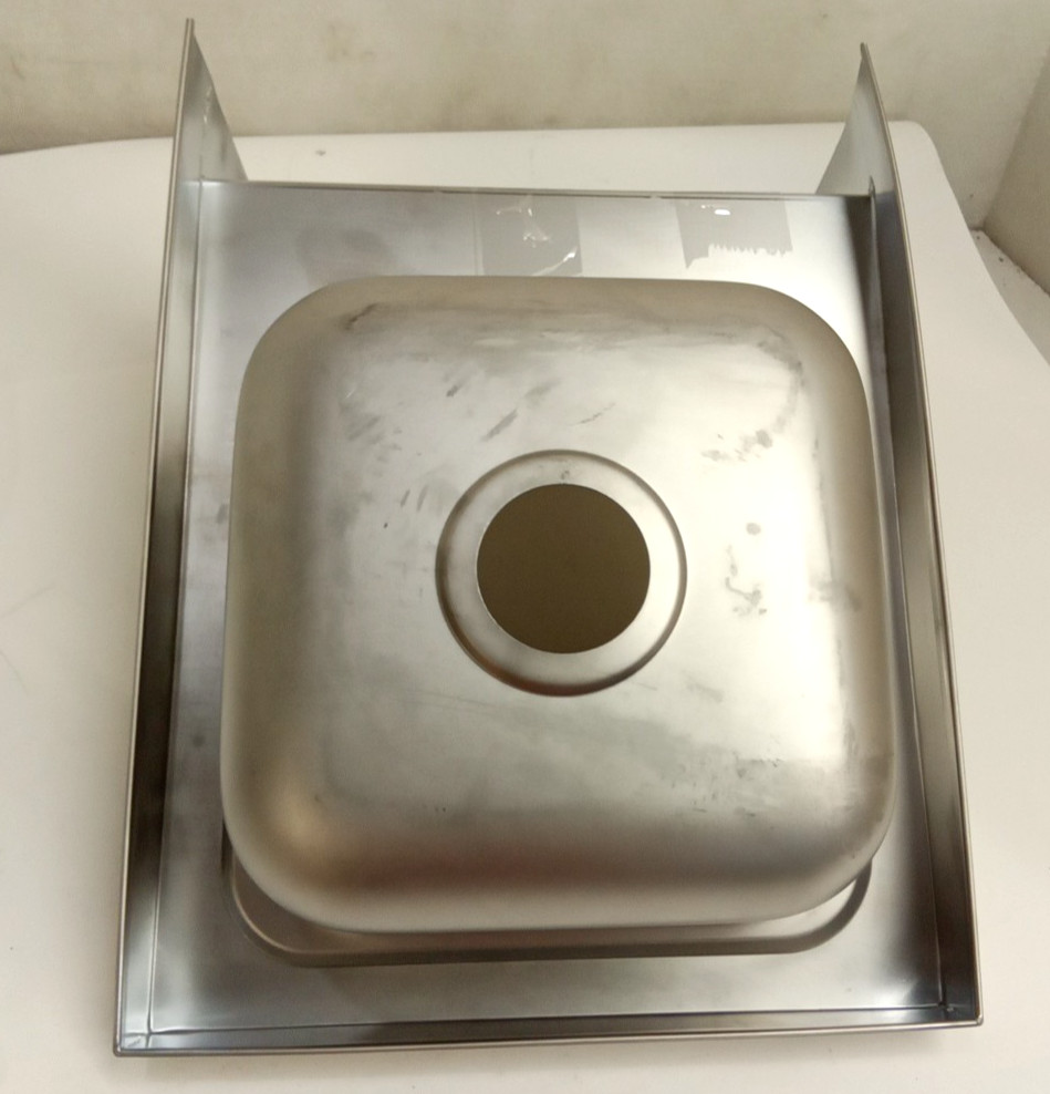 Steelton 522HS1216 Wall Mounted Hand Sink w/Gooseneck Faucet, 8″ High Backsplash
