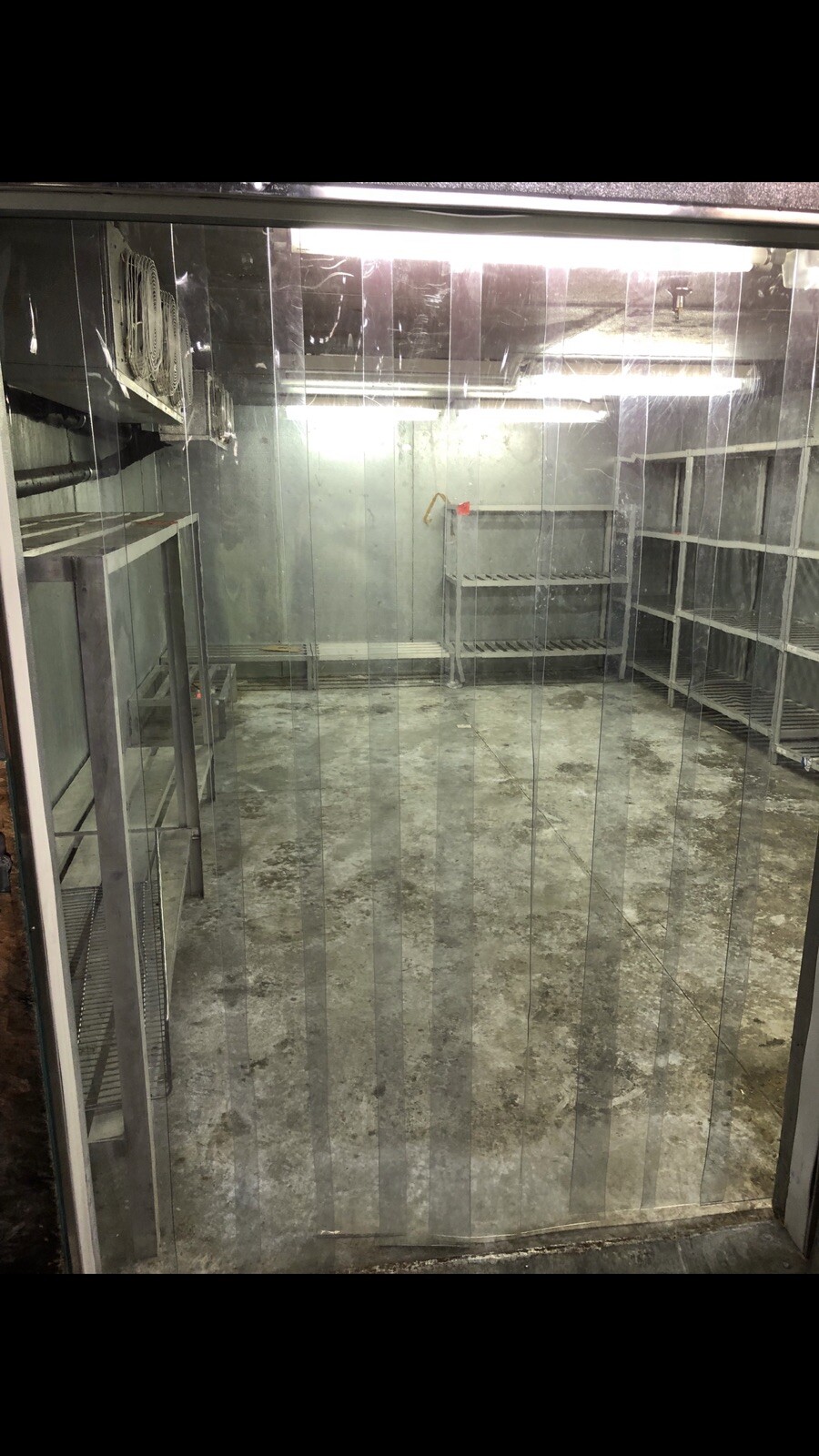 Walk In Freezer 16′ x 22′ x 8′ With Blowers CROWN USED – WE SHIP