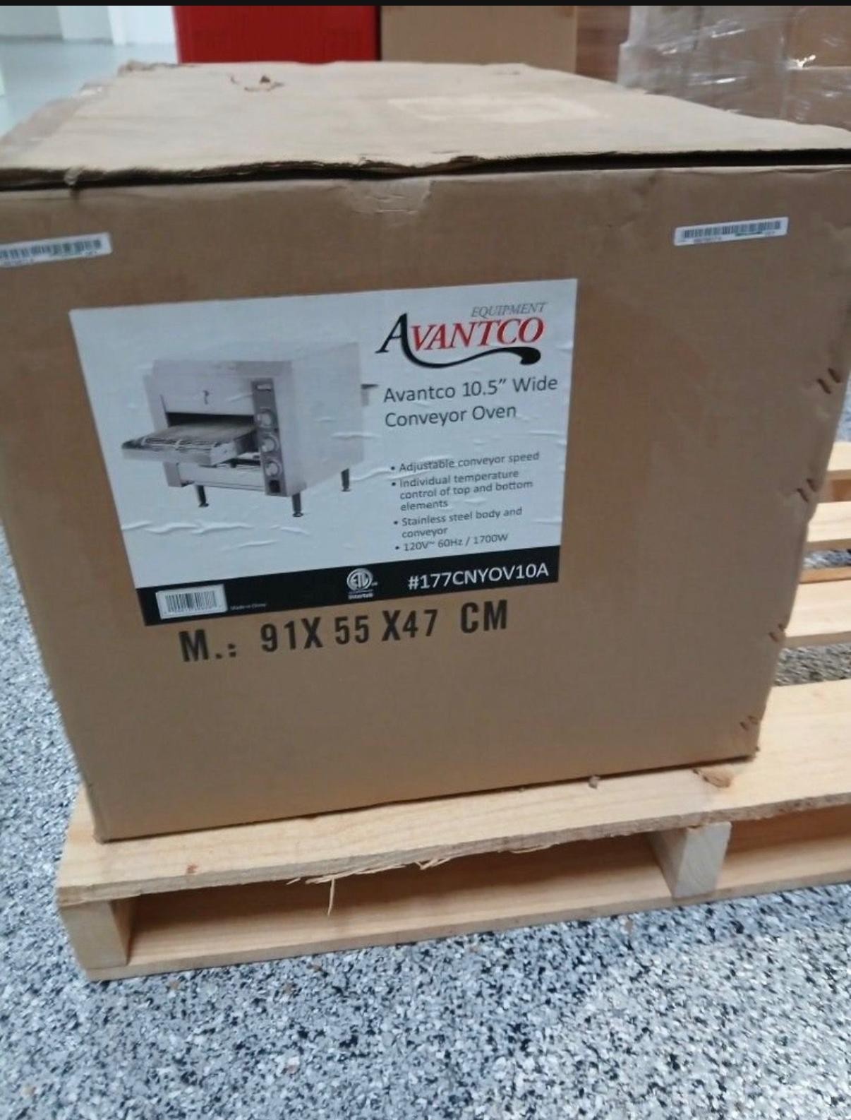 Avantco 177CNVROV10A Countertop Conveyor Oven 10.5″ belt