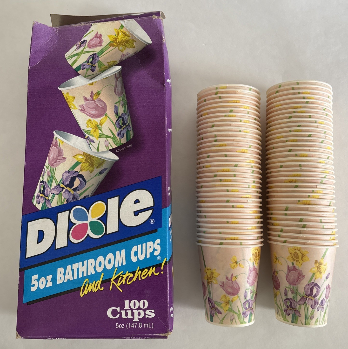 VTG Dixie Disposable Bathroom Cups 5 Oz Garden Party- 66 Cups Included