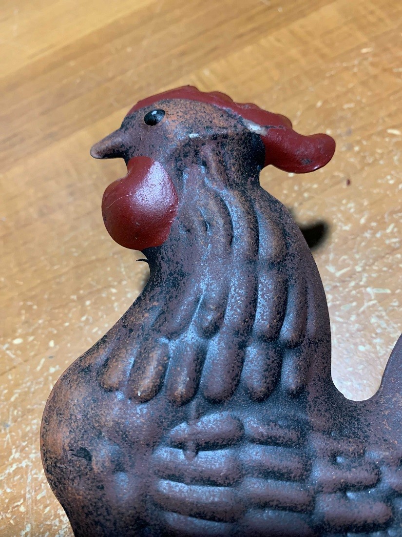 Scratch & Dent Rustic Brown Metal Farmhouse Rooster & Arrow Chalkboard