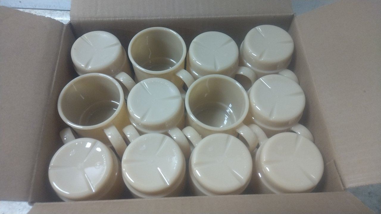 Cambro CA75CW133 48 Pk 7-1/2 Fl Oz Capacity Beige Plastic Stacking Mug (AW)