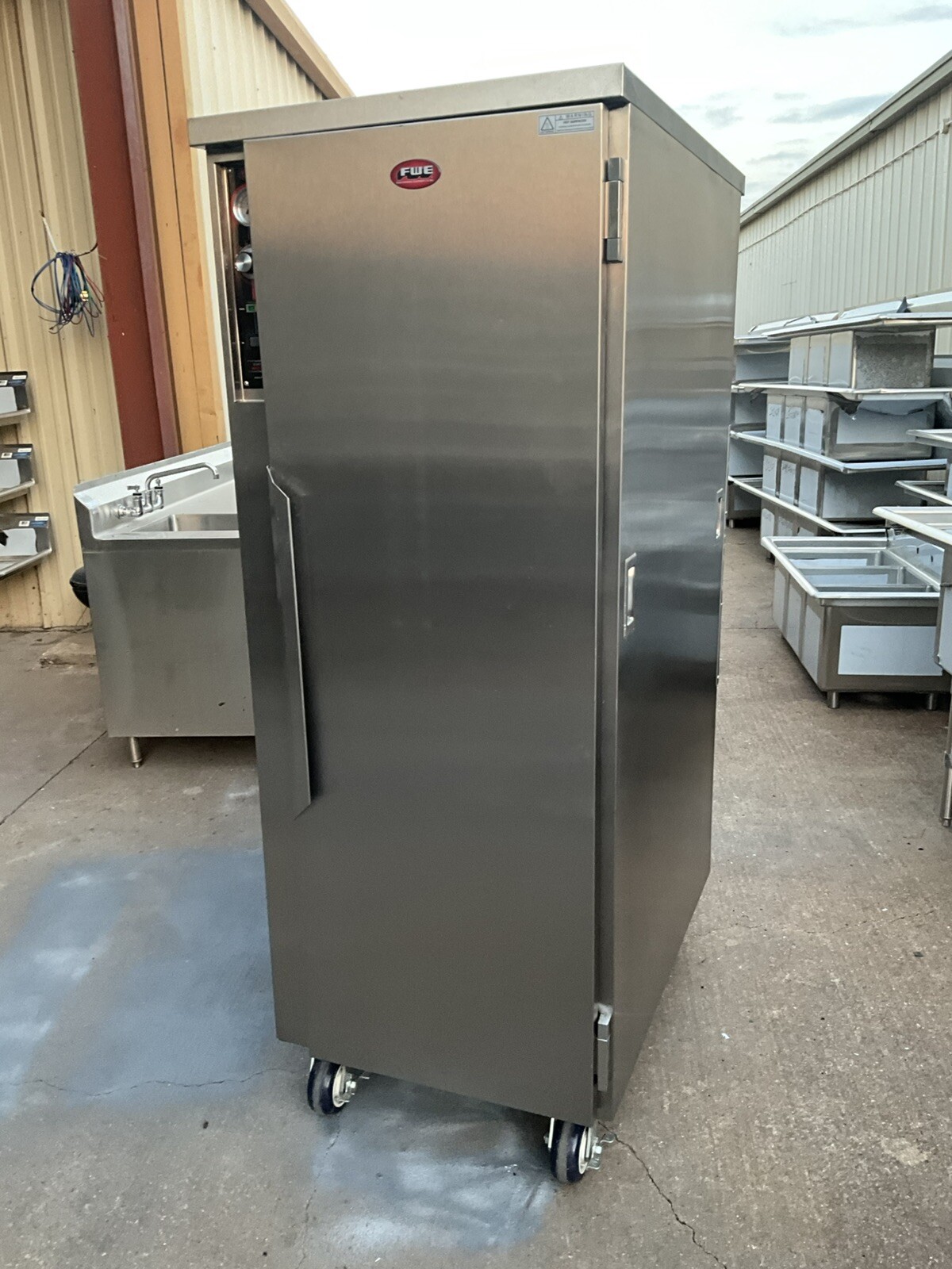 2023 FWE Mobile Heated Food Warmer Holding Warming Cabinet TS-1633-36P Pass thru