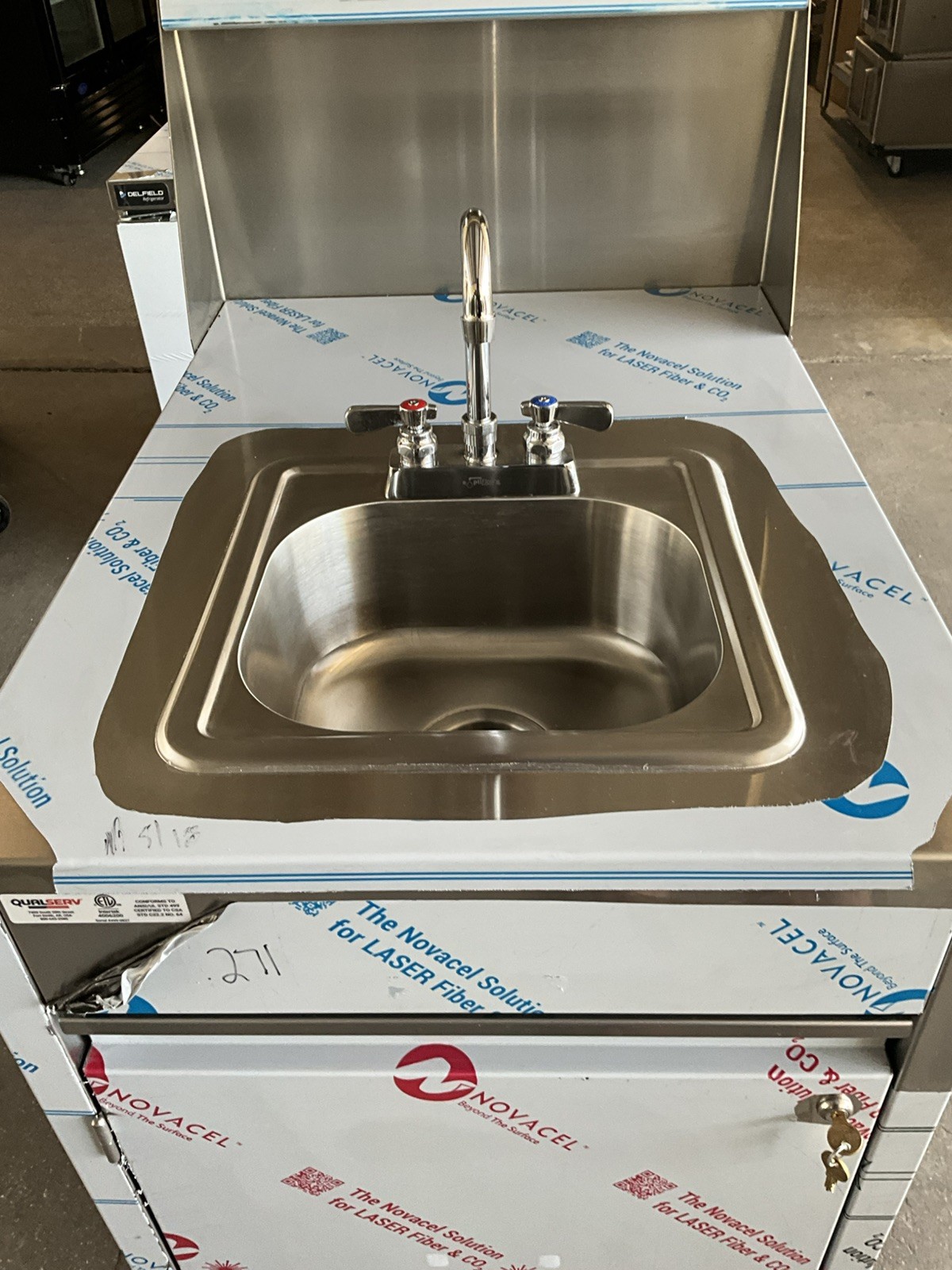 2025 Qualserv stainless steel Portable hand sink hot water daycare WMSC24MS E