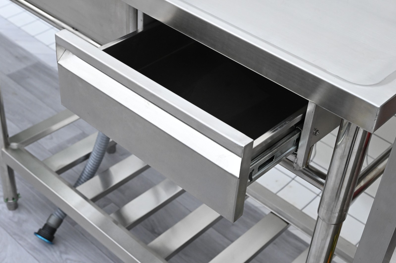 Stainless Steel Kitchen Utility Sink 39″ Free Standing Watersink with a drawer
