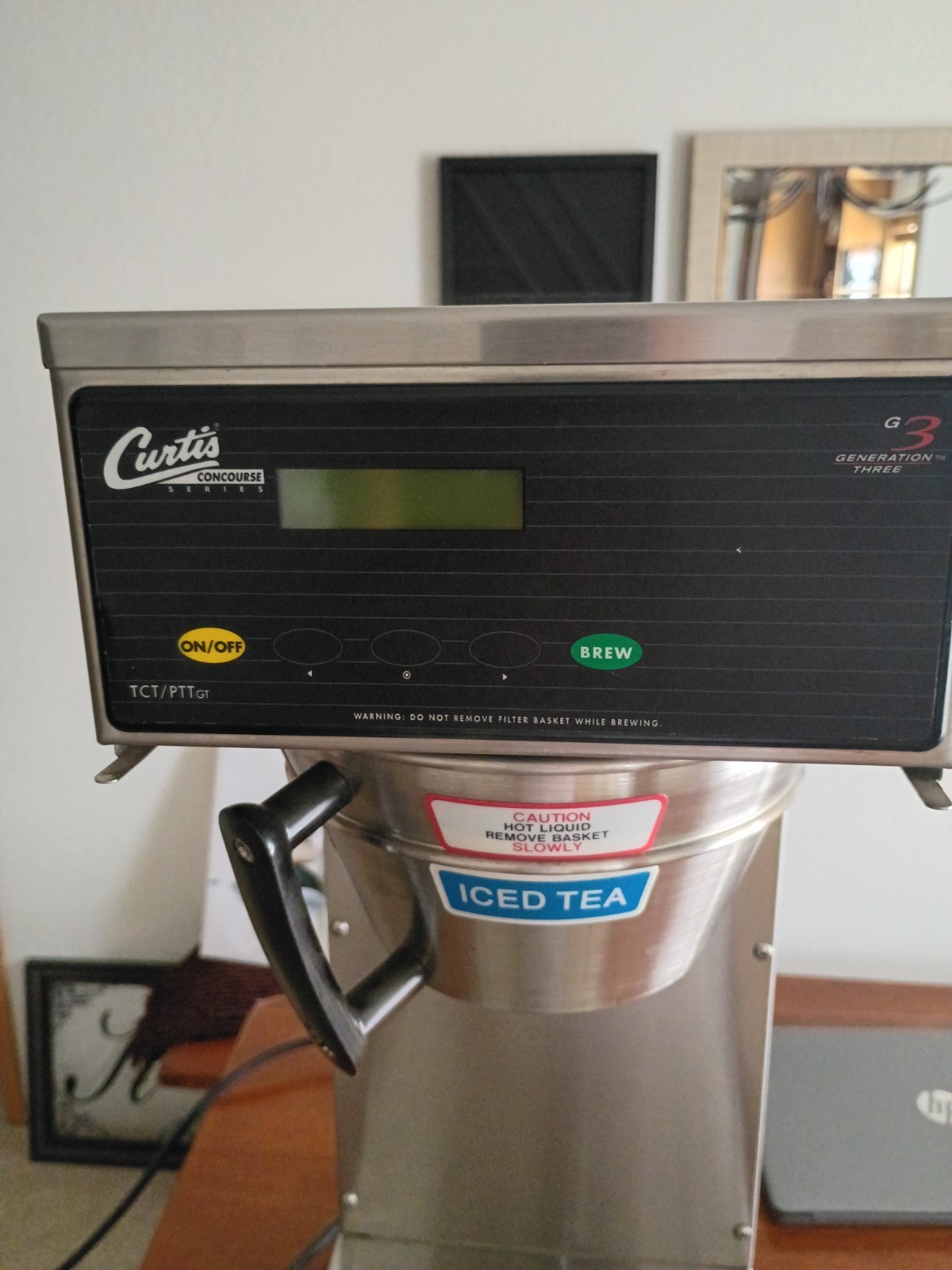 Used Curtis PTT3 Single Tea Brewer w/ Digital Programming – 120v
